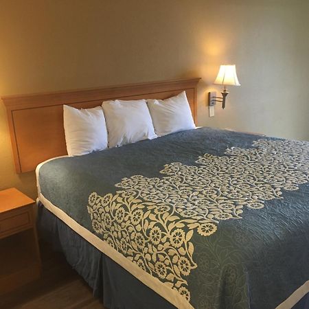 Days Inn By Wyndham Hattiesburg Ms Экстерьер фото