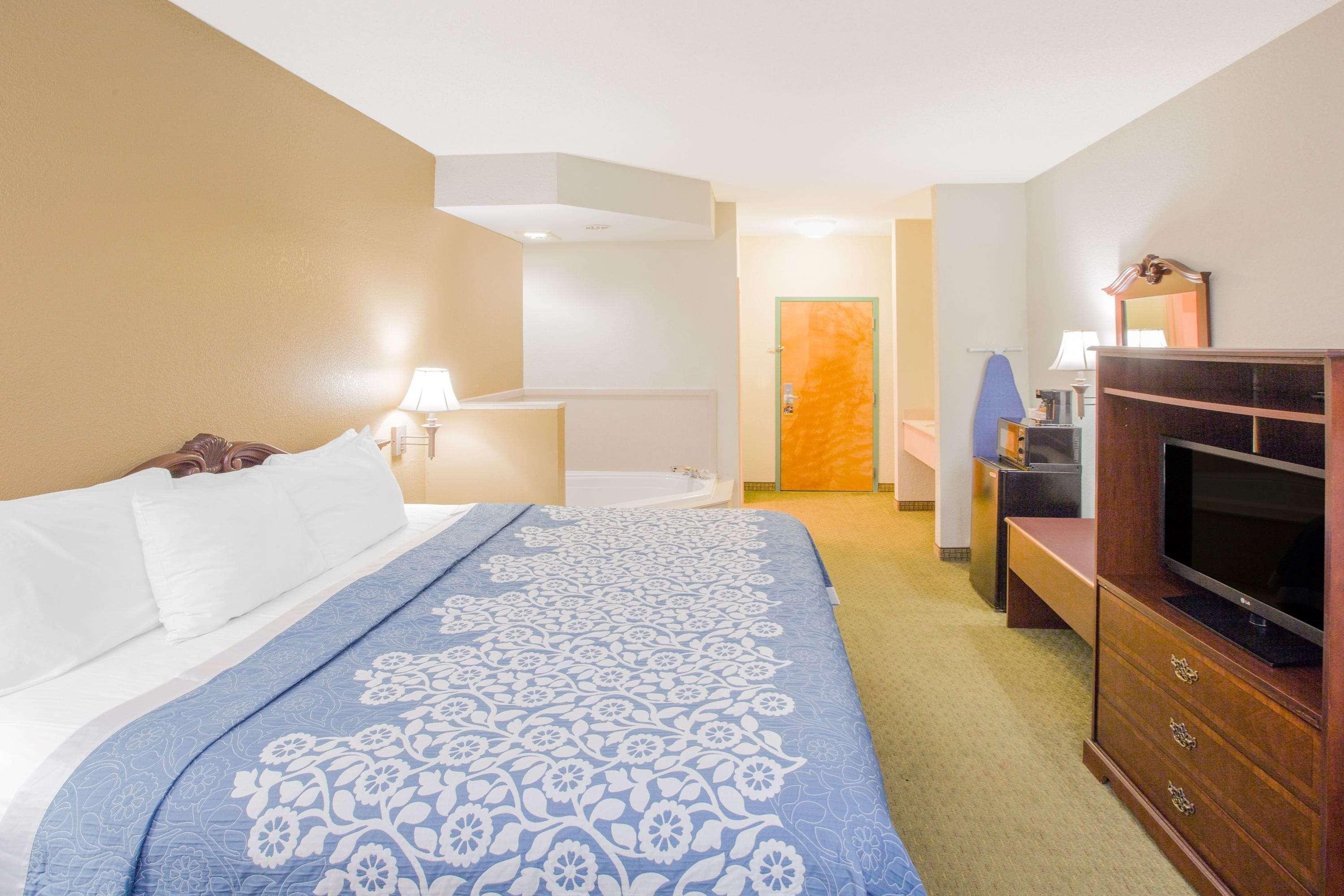Days Inn By Wyndham Hattiesburg Ms Экстерьер фото