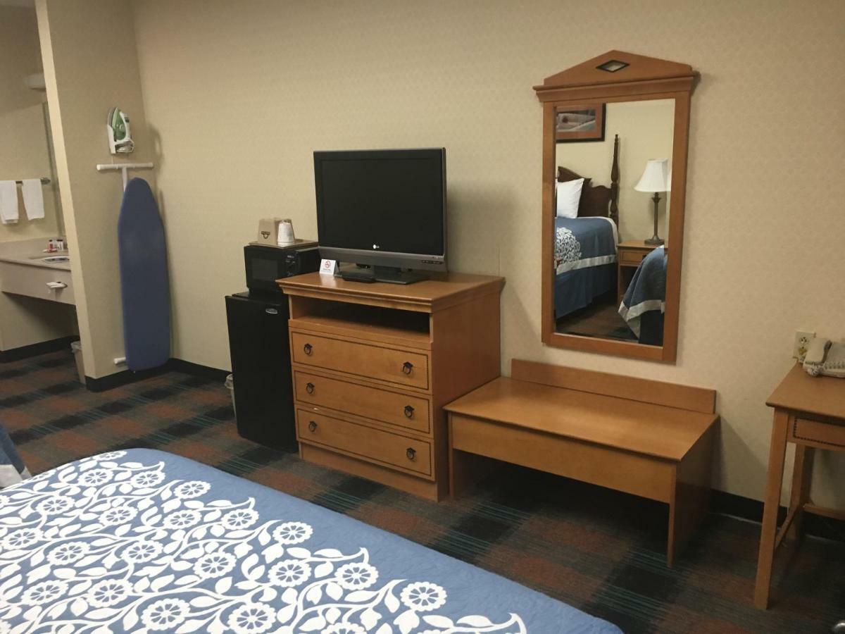 Days Inn By Wyndham Hattiesburg Ms Экстерьер фото